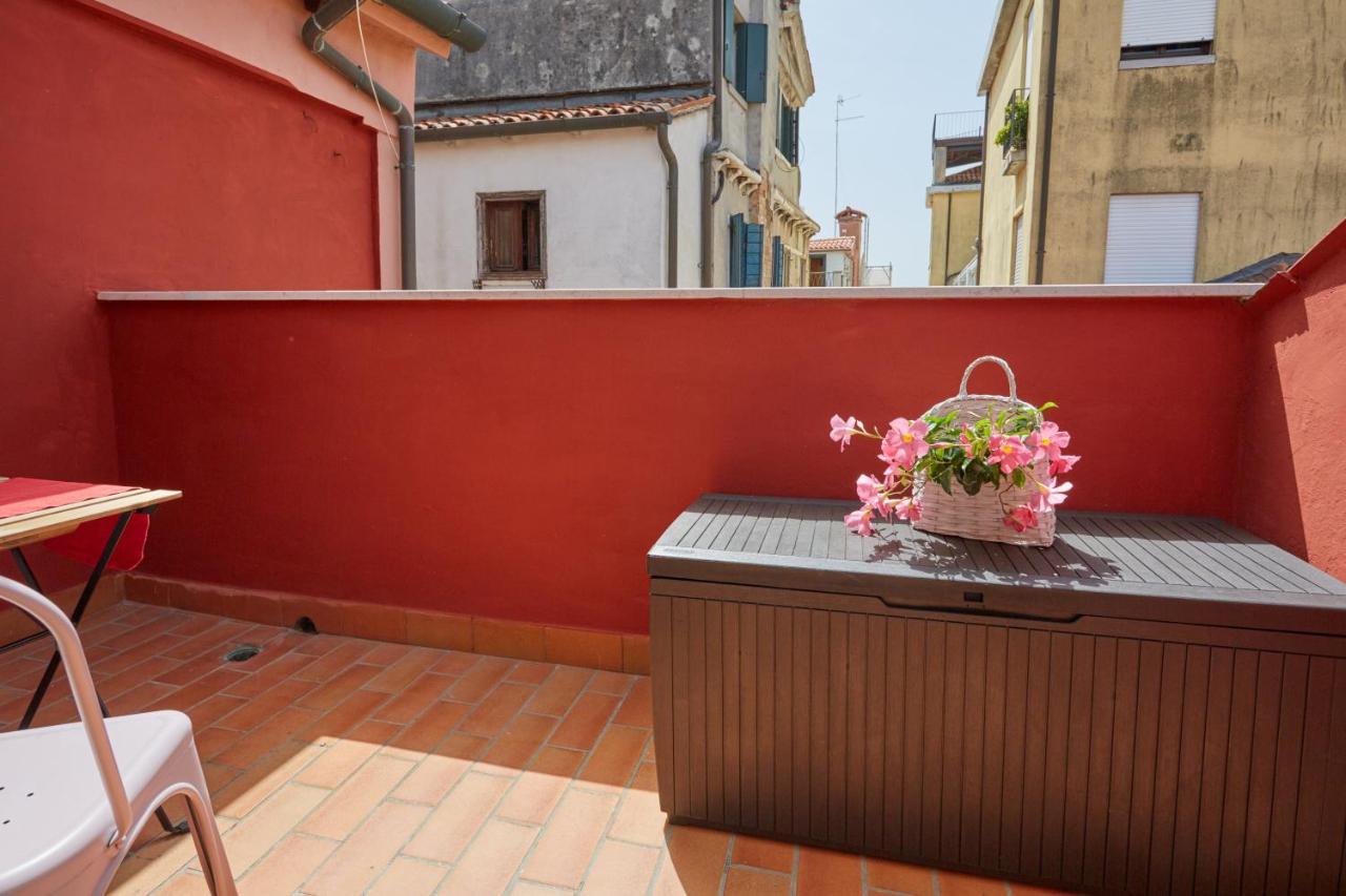 Apartamento Acqua - Attico Con Terrazza Venecia Exterior foto